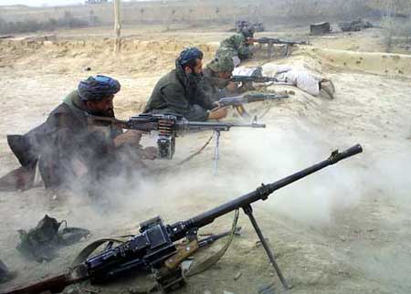 طالبان أعلنت مسؤوليتها بهجوم على مطار جلال آباد