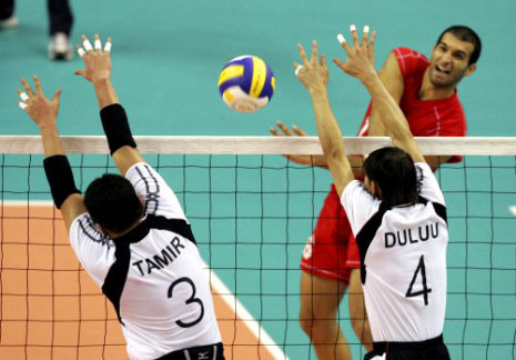 شرطة الرمثا تفوز ببطولة ميلاد القائد لكرة الطائرة 