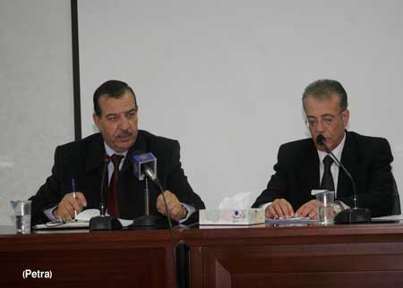 وزير الداخلية يلتقي المجلسين الاستشاري والتنفيذي في جرش ويرعى احتفالا بعيد  الملك 