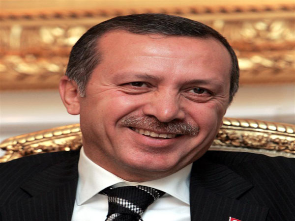 سوريا: اردوغان يدعو لفتح ممرات إنسانية وأنباء عن اشتباكات في درعا