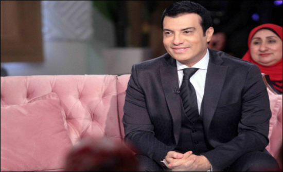 بالفيديو: إيهاب توفيق يبكي ويغادر الإستديو .. ما السبب؟ بالفيديو: إيهاب توفيق يبكي ويغادر الإستديو .. ما السبب؟