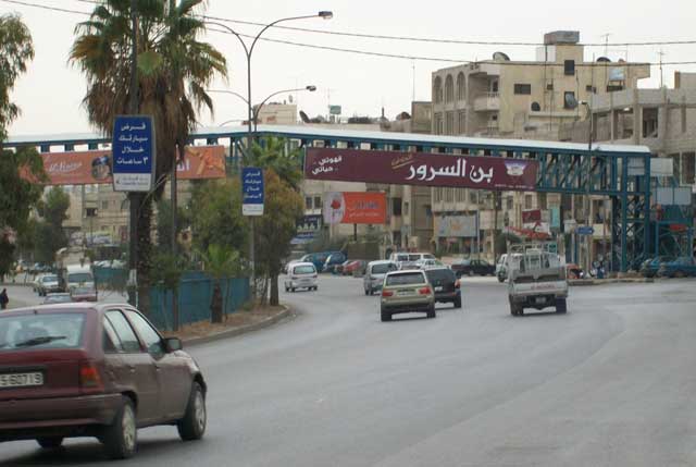 بدوي ينتحر من على جسر الجندي وسط ظروف غامضة بدوي ينتحر من على جسر الجندي وسط ظروف غامضة