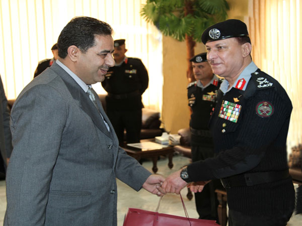 قوات الدرك تكرم ضباطها المتقاعدين 