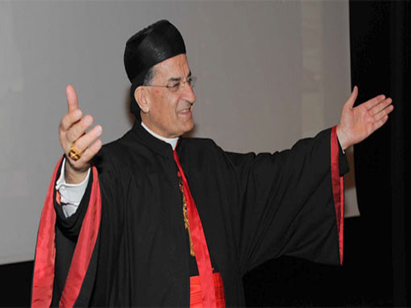 البطريرك الراعي يزور مسجد الملك الحسين بن طلال البطريرك الراعي يزور مسجد الملك الحسين بن طلال