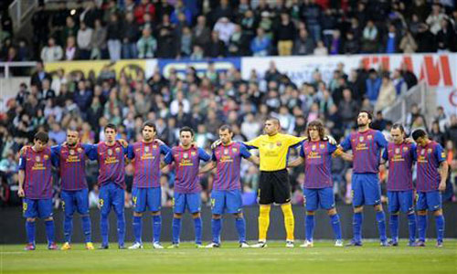 ميسي يواصل التألق ويقود برشلونة للفوز على سانتندر بالدوري الاسباني ميسي يواصل التألق ويقود برشلونة للفوز على سانتندر بالدوري الاسباني