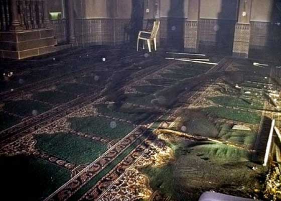 مجهول يحرق إمام مسجد في بروكسل بزجاجة حارقة مجهول يحرق إمام مسجد في بروكسل بزجاجة حارقة