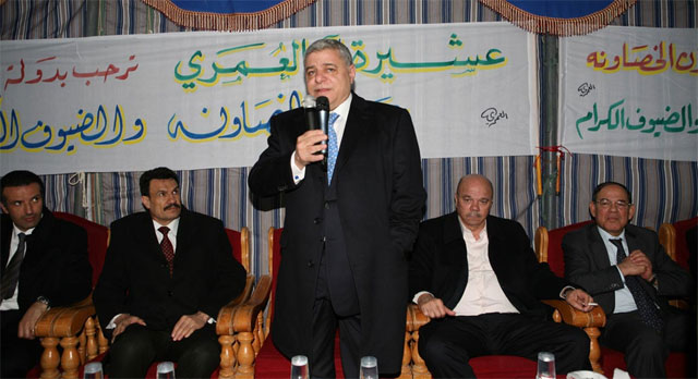 رئيس الوزراء يرعى احتفال لواء الوسطية بالاعياد الوطنية رئيس الوزراء يرعى احتفال لواء الوسطية بالاعياد الوطنية