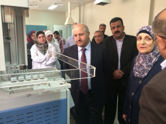 وزير المياه والري يشيد بحصول المختبرات والنوعية في سلطة المياه على شهادة UKAS وزير المياه والري يشيد بحصول المختبرات والنوعية في سلطة المياه على شهادة UKAS