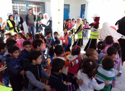 يوم تطوعي في مخيم سوف لطلبة كلية الأميرة رحمة الجامعية