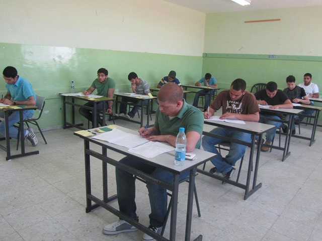 تقسيم امتحان التوجيهي إلى سنتين تقسيم امتحان التوجيهي إلى سنتين