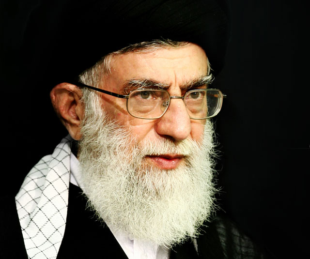 خامنئي: ايران ستهاجم دفاعا عن نفسها