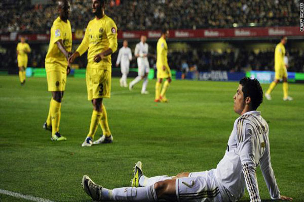 تعادل آخر لريال مدريد والفارق يضيق مع برشلونة