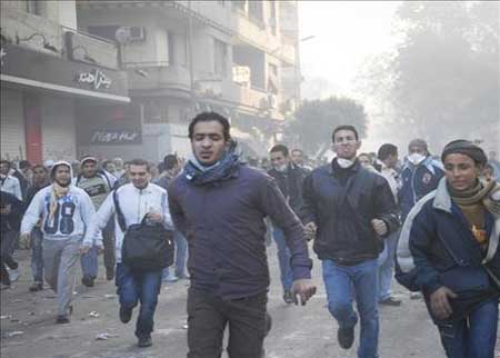 مقتل شخص واصابة 35 في تظاهرات ببورسعيد المصرية