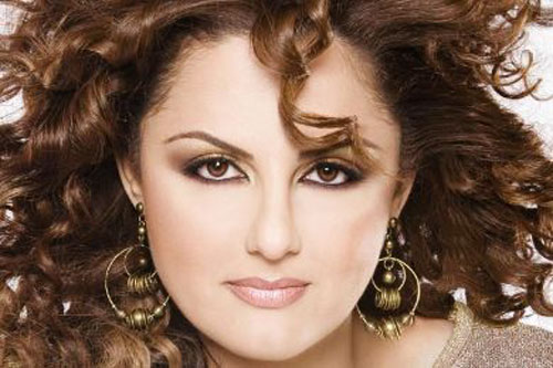 باسكال مشعلاني: الأمومة جعلتني أكثر أنوثةً.. وسعيدة بغنائي الديني