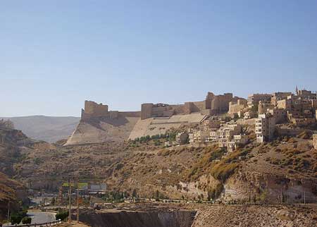 محاضرة حول الاهمية التاريخية للمواقع الاثرية في الاغوار الجنوبية