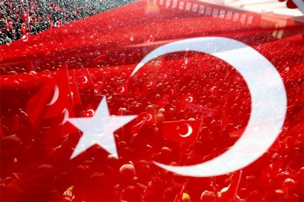 تركيا تغلق سفارتها مؤقتاً في سوريا وتسحب سفيرها