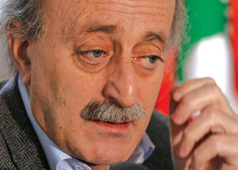 جنبلاط  غادر القاهرة بعد لقاء السيسي