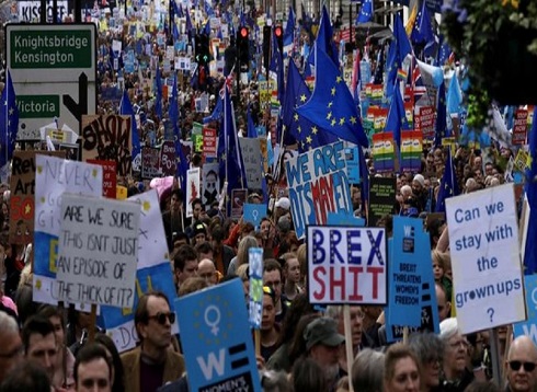 بريطانيا: مسيرة حاشدة للمطالبة باستفتاء جديد حول بريكسيت