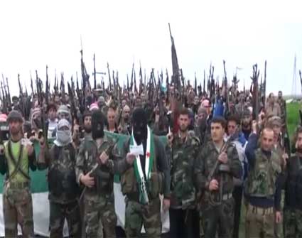 انشقاقات جديدة بالمئات وحلب تنتفض ضد الاسد ( 9 أشرطة فيديو ) انشقاقات جديدة بالمئات وحلب تنتفض ضد الاسد ( 9 أشرطة فيديو )