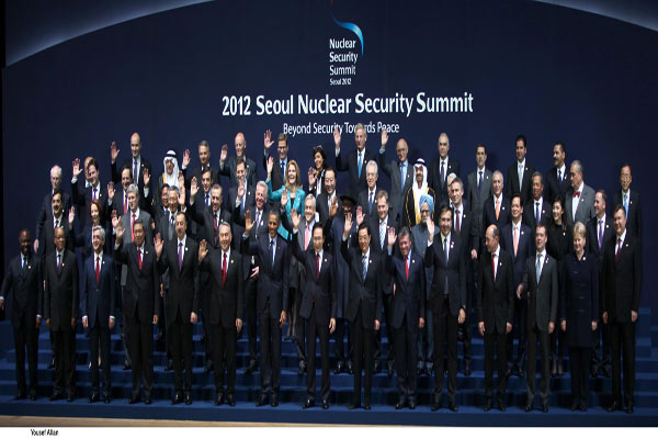 أوباما: أمن العالم مرهون بالقمة النووية