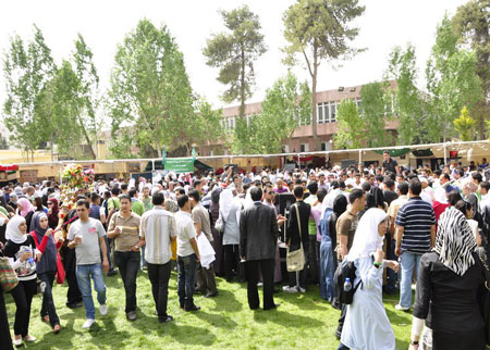الجامعة الاردنية تحتفل بيوم المرأة العالمي الجامعة الاردنية تحتفل بيوم المرأة العالمي
