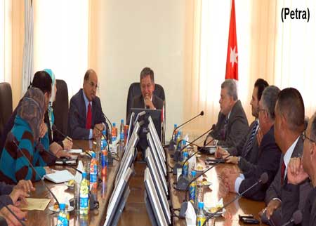 وزير الاتصالات يبحث في الطفيلة التقنية آليات تدريب الطلبة وصقل مهاراتهم