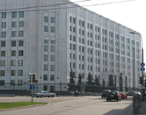 الدفاع الروسية تنفي اسقاط مقاتلة لها في سوريا