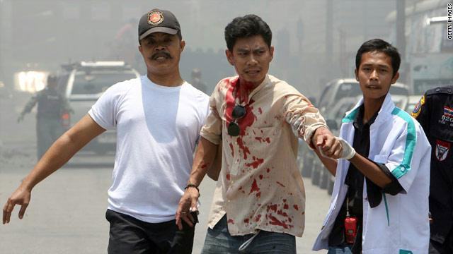 مقتل وإصابة العشرات في تفجيرات جنوب تايلاند