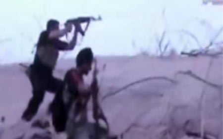 مقتل العشرات في اشتباكات بين القوات اليمنية ومتشددين في جنوب اليمن