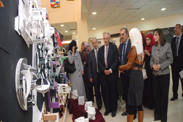 افتتاح "المعرض المعماري الرابع لطلبة هندسة العمارة" في كلية الهندسة الجامعة الهاشمية  ( صور) 