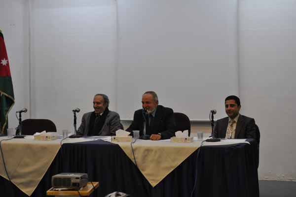 محاضرة "اللغة العربية بين ظلم أبنائها وعجز علمائها ومؤسساتها" في اربد الاهلية 