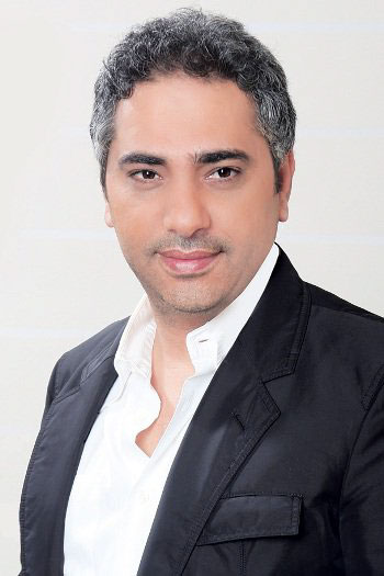 إسلاميون لفضل شاكر: «هيك بنحبك أكتر» إسلاميون لفضل شاكر: «هيك بنحبك أكتر»