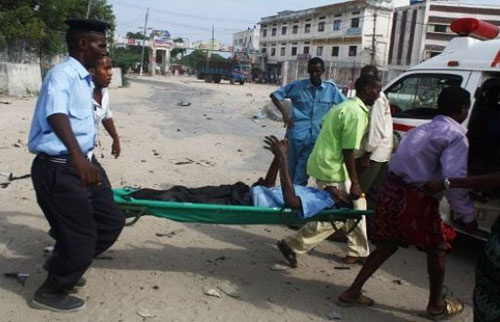 قتلى وجرحى بانفجار كبير في المسرح الوطني في مقديشو 