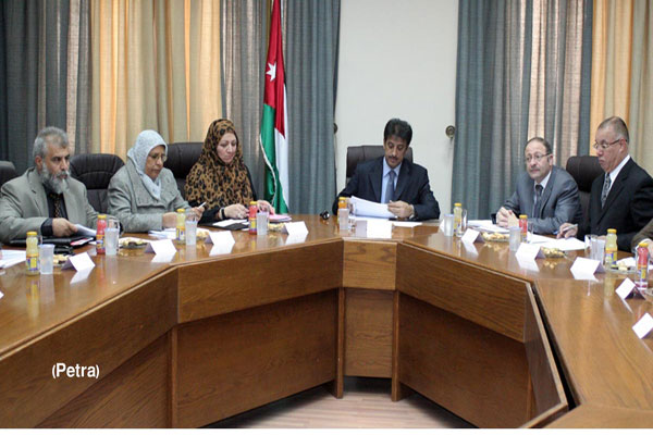 وزير التربية الليبي يطلع على استراتيجية عمل وزارة التربية 