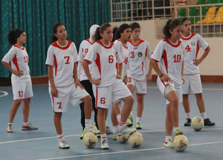 المنتخب النسوي يمطر نظيره القطري بوابل من الاهداف ببطولة غرب آسيا المنتخب النسوي يمطر نظيره القطري بوابل من الاهداف ببطولة غرب آسيا