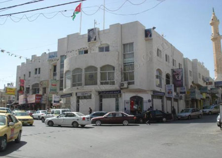 موظفو بلدية الرمثا يطالبون باستبدال مدير الشؤون الهندسية ومندوب ديوان المحاسبة 