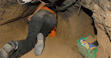 مصرع غزيّ  جراء انهيار أحد الأنفاق الحدودية جنوب القطاع