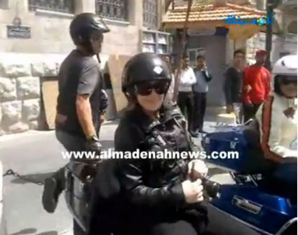 سائقو الدراجات في عمان شباب عرب وأردنيون من عبدون وشابات دير غبار ( فيديو ) سائقو الدراجات في عمان شباب عرب وأردنيون من عبدون وشابات دير غبار ( فيديو )