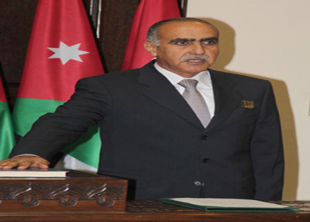 السفير الاردني في اليمن يقدم نسخة من اوراق اعتماده للخارجية اليمنية السفير الاردني في اليمن يقدم نسخة من اوراق اعتماده للخارجية اليمنية