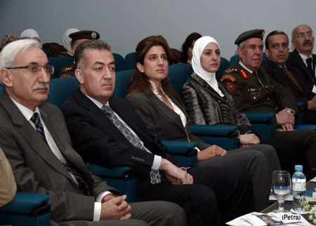 مركز الحسين للسرطان يحتفل باليوم العالمي للعمل الاجتماعي مركز الحسين للسرطان يحتفل باليوم العالمي للعمل الاجتماعي