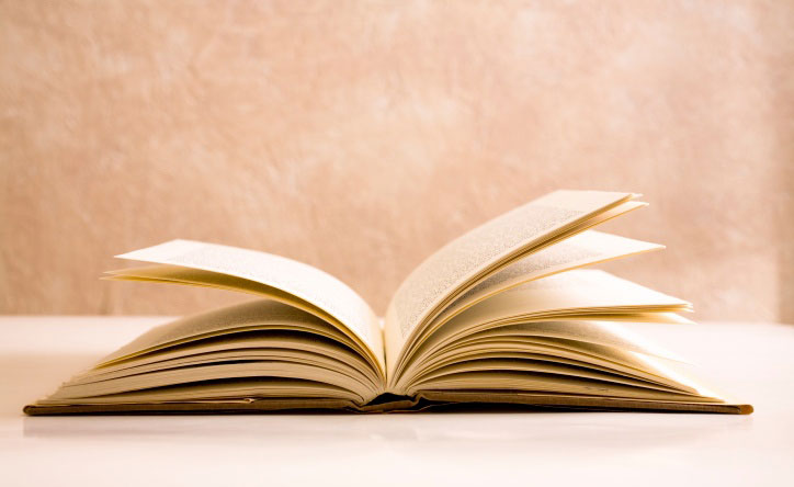 توقيع كتاب الأردن حبي لالفيرا اراسلي زوجة سفير اذربيجان في عمان توقيع كتاب الأردن حبي لالفيرا اراسلي زوجة سفير اذربيجان في عمان