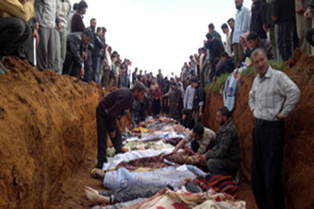 سوريا: مقتل 27 في بلدة بحماة ولجوء 700 سوري لتركيا خلال 24 ساعة