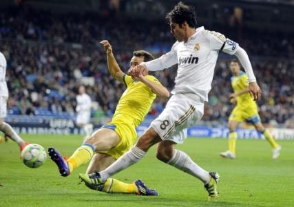 ريال مدريد يسقط في فخ التعادل أمام ضيفه فالنسيا ريال مدريد يسقط في فخ التعادل أمام ضيفه فالنسيا