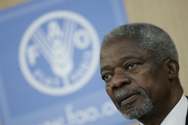 سوريا: عنان يزور معسكرات اللاجئين السوريين في تركيا