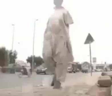 الرجل الهندي الذي احرج العالم 