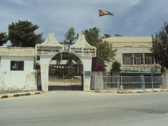 اصبوحة شعرية في كلية عجلون الجامعية اصبوحة شعرية في كلية عجلون الجامعية