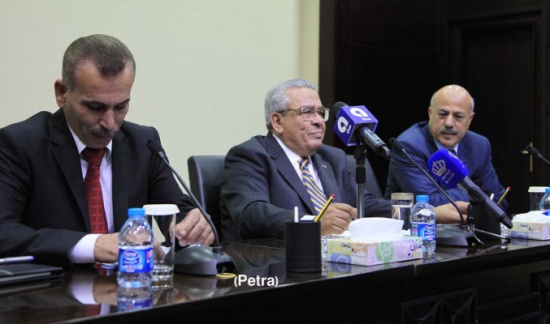 الروابدة: الأردن لم يغلق سجناً على معارض، ولم يعلق مشنقة لمتآمر الروابدة: الأردن لم يغلق سجناً على معارض، ولم يعلق مشنقة لمتآمر