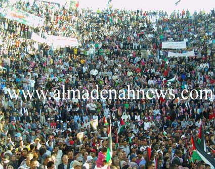 مسيرة جرش الحاشدة للولاء والانتماء ( صور وفيديو ) مسيرة جرش الحاشدة للولاء والانتماء ( صور وفيديو )