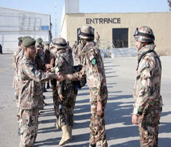 قائد قوات المارينز في ولاية هلمند يزور قوة الواجب الخاص 300 افغانستان 2  