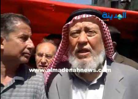 منصور يتحدث للمدينة نيوز عن حكومة الطراونة وذهاب الخصاونة ( فيديو ) منصور يتحدث للمدينة نيوز عن حكومة الطراونة وذهاب الخصاونة ( فيديو )